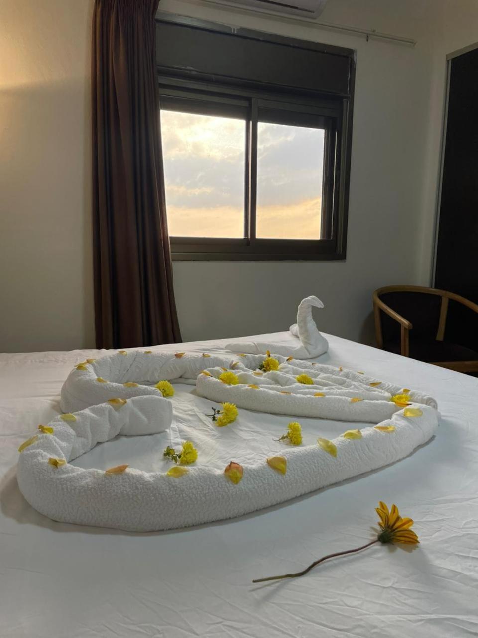 Plaza View Hostel At Tayyibah Екстер'єр фото