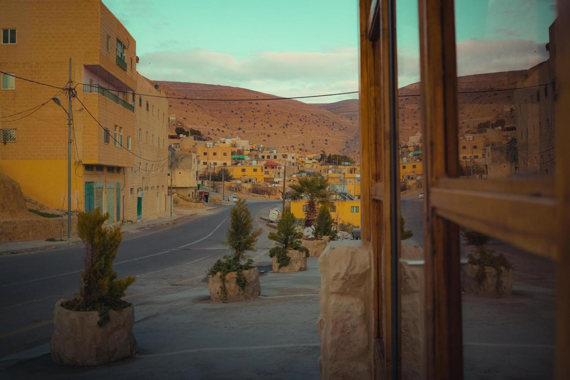 Plaza View Hostel At Tayyibah Екстер'єр фото